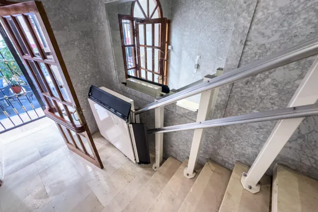 Ático para Reformar en calle la Loma — 20