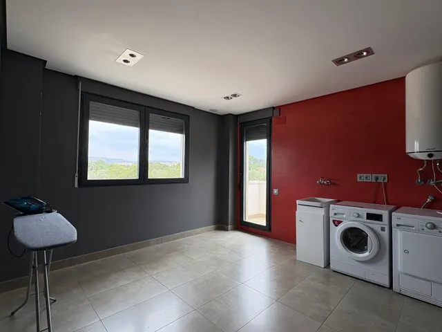 Exclusiva villa de lujo en Elda - la jaud - elegancia, modernidad y confort en entorno rural — 42