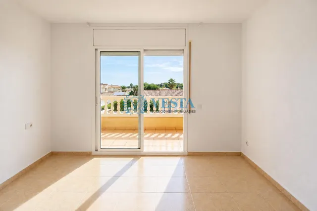 Dúplex con piscina en Mont-roig del Camp — 14
