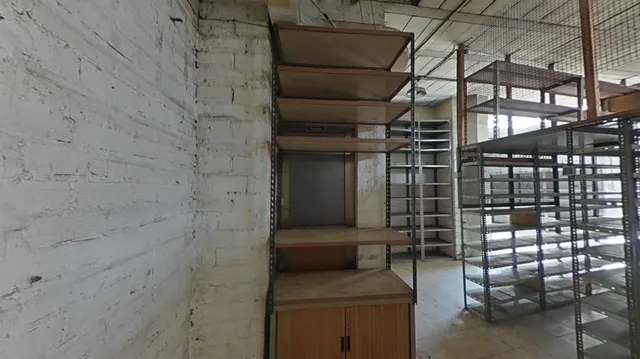 LOCAL COMERCIAL EN  AVENIDA ANTIBIOTICOS — 14