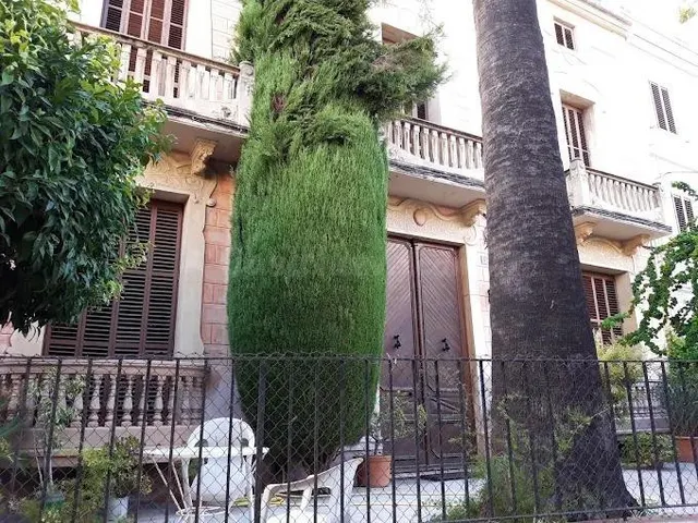 Residencia histórica frente al Mediterráneo — 2