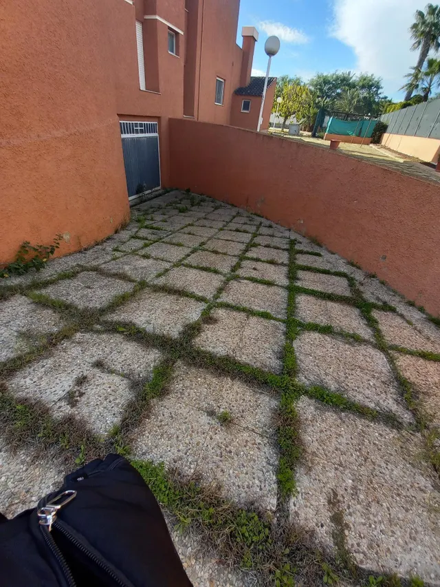 SE VENDE CHALET — 11
