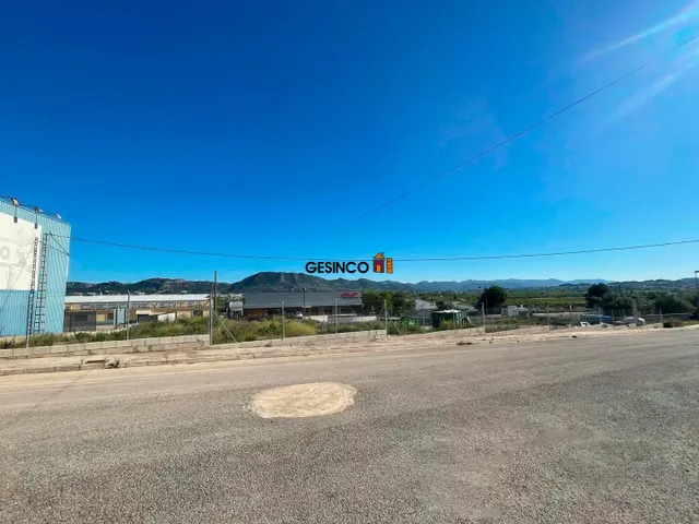 PARCELA DE SUELO INDUSTRIAL URBANO EN LA LLOSA DE RANES — 3