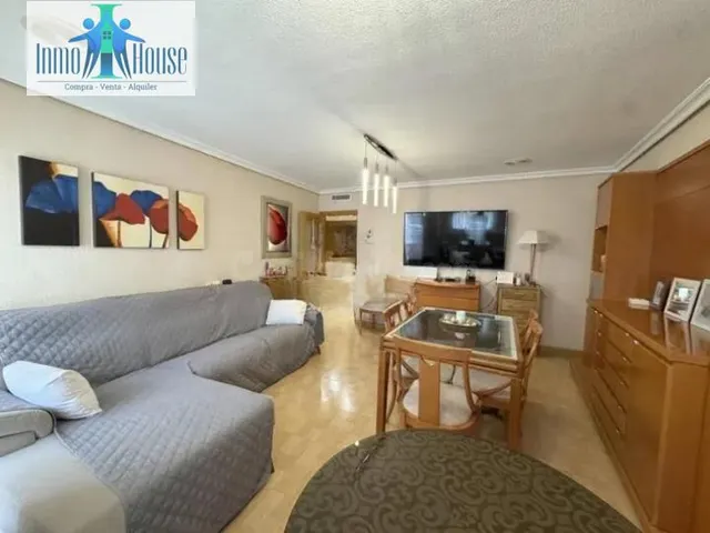 PISO EN VENTA ZONA CENTRO