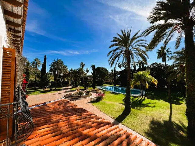 FINCA ECUESTRE DE ESTILO MEDITERRÁNEO. — 30