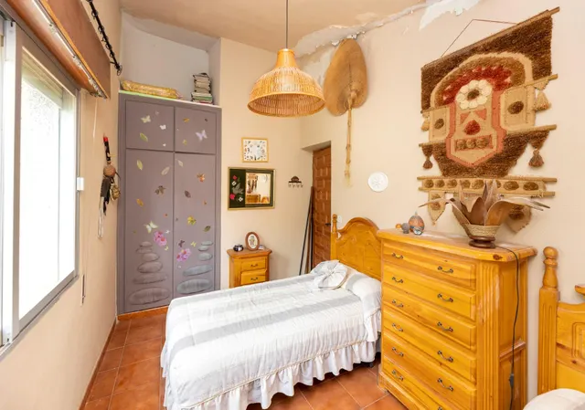 Chalet con gran parcela en Cogollos — 26
