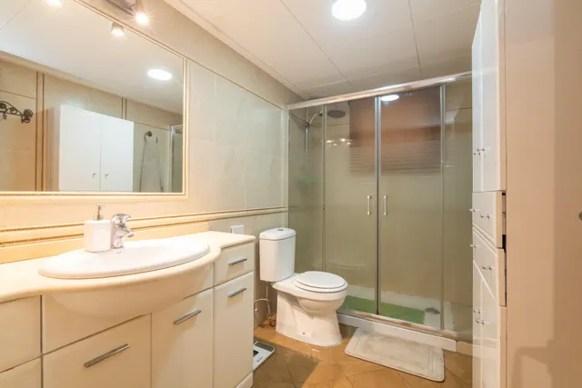 ¿que en plaza madrid no hay viviendas con terrazas espectaculares? magnifico piso 125 m2, terraza de 30 m2, ascensor, 3 habitaciones — 35