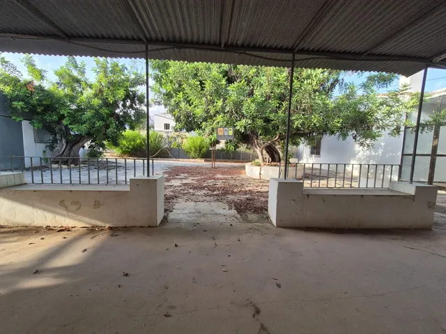 CASA EN EL CAMPO CERCA DEL PUEBLO — 37