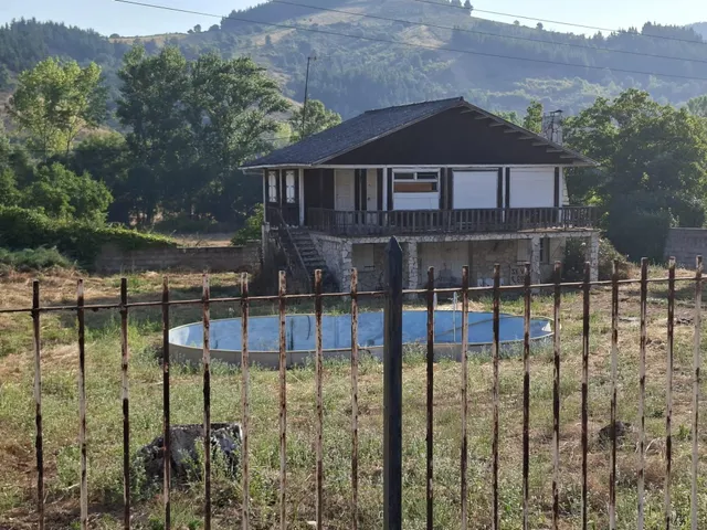 CASA INDEPENDIENTE CON TERRENO EN MOLINASECA — 3