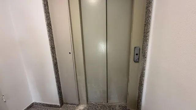 Amplio y moderno piso en venta en Carrús, Elche — 9