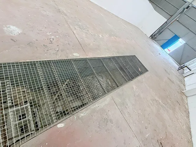 Nave Industrial - total 390 m2 de parcela, son 260 m2 de nave más 130 m2 de patio privado en Benahadux — 9