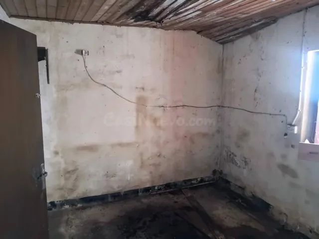 Casa para restaurar en la zona de Noicela - foto 5