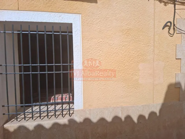 PRECIOSA CASA EN VENTA EN CASCO ANTIGUO CHINCHILLA — 9