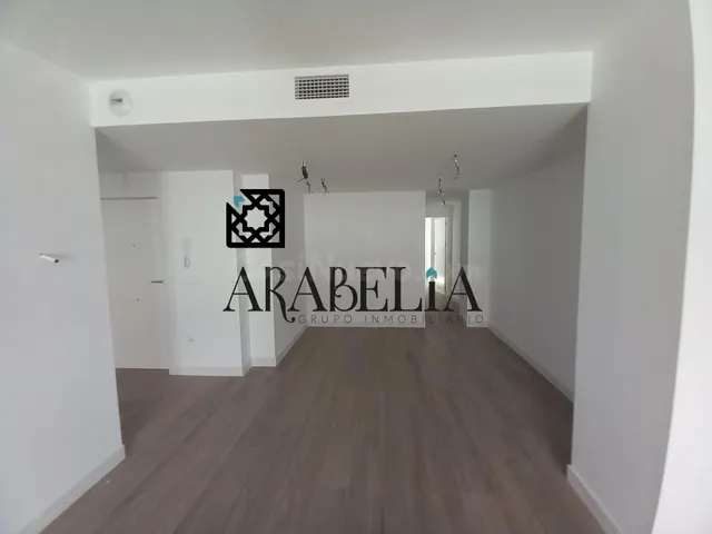 MAGNÍFICO PISO DE OBRA NUEVA A ESTRENAR CON PISCINA EN CIUDA - foto 5