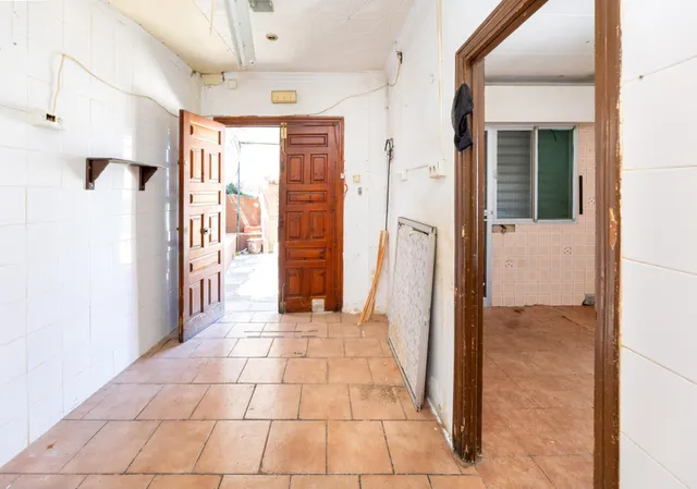 Gran oportunidad, edificio a la venta en barrio de Monachil. — 6