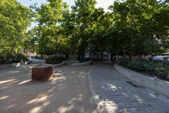 Piso y cochera en venta junto Acera de Darro. — 45