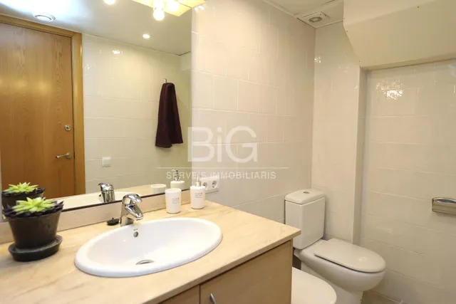 Piso amueblado de 2 hab. en alquiler — 22