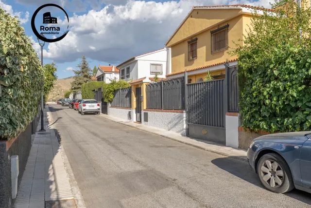 CHALET CON PISCINA Y JARDÍN A SOLO 10 MINUTOS DE GRANADA — 8