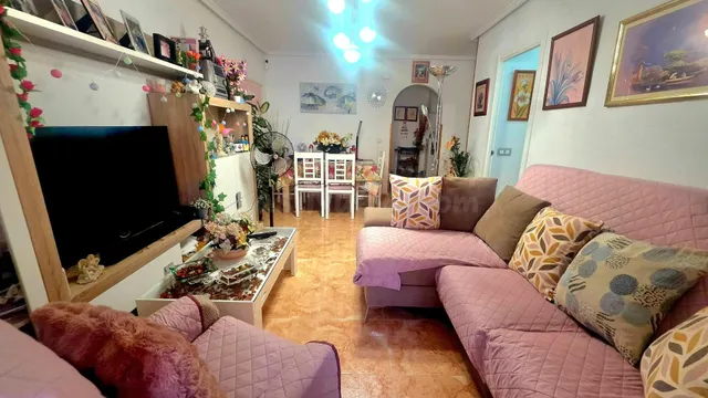 Ático de 3 Dormitorios con Piscina Comunitaria a 500 m de la - foto 2