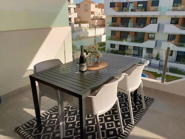 Apartamento 2 habitaciones 77m² en venta - Villamartin