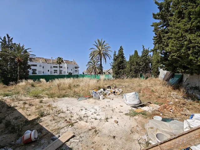 Parcela en venta - Marbella — 2