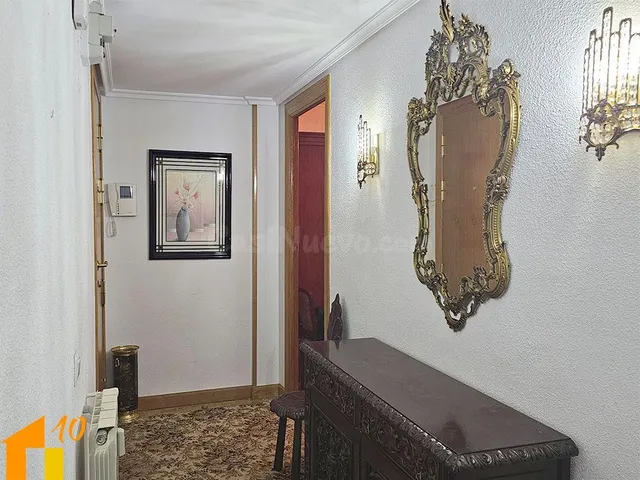 Piso 4 habitaciones 104m² en venta - Avda. del Cid - foto 3