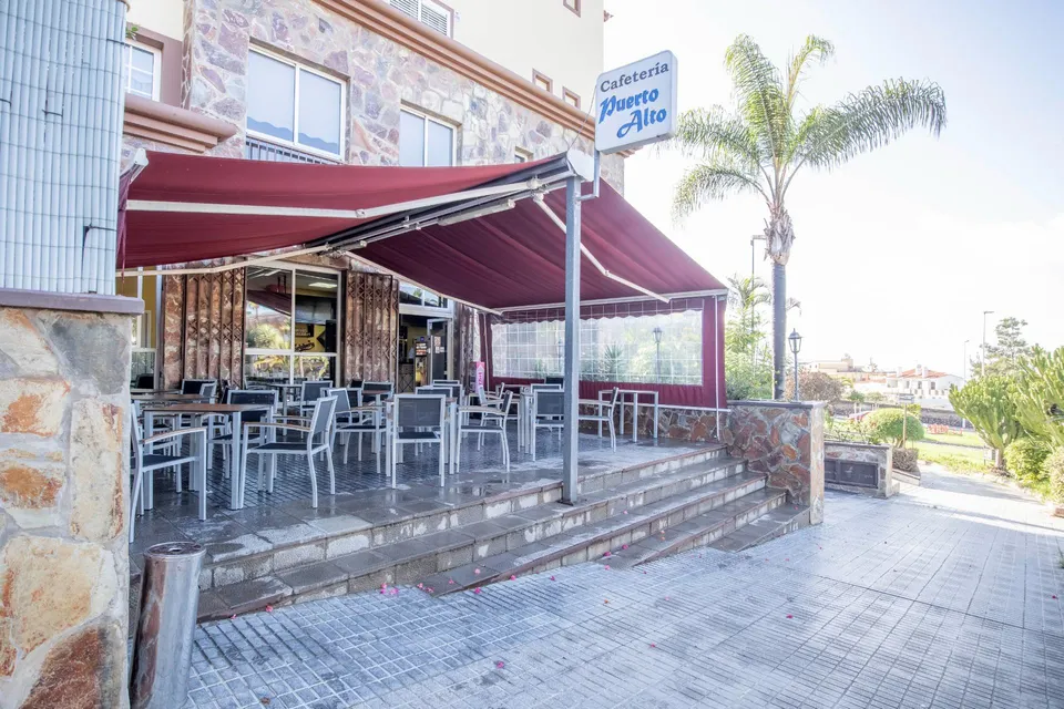 VENTA DE LOCAL MAS TRASPASO CAFETERIA PUERTO DE LA CRUZ