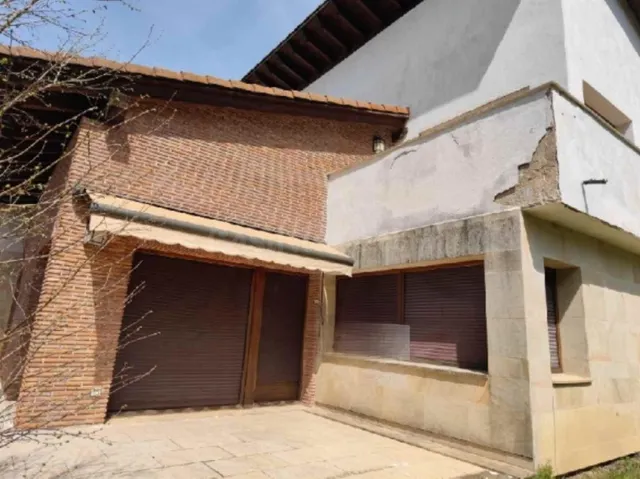 Chalet en venta situado en Zuia, Álava - foto 4