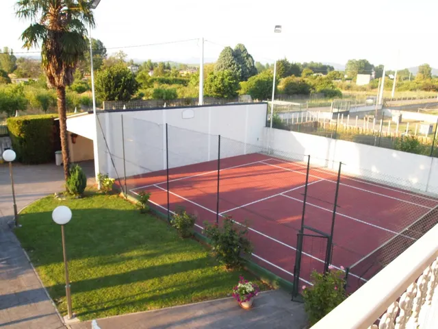CHALET INDEPENDIENTE EN CARRACEDELO — 41