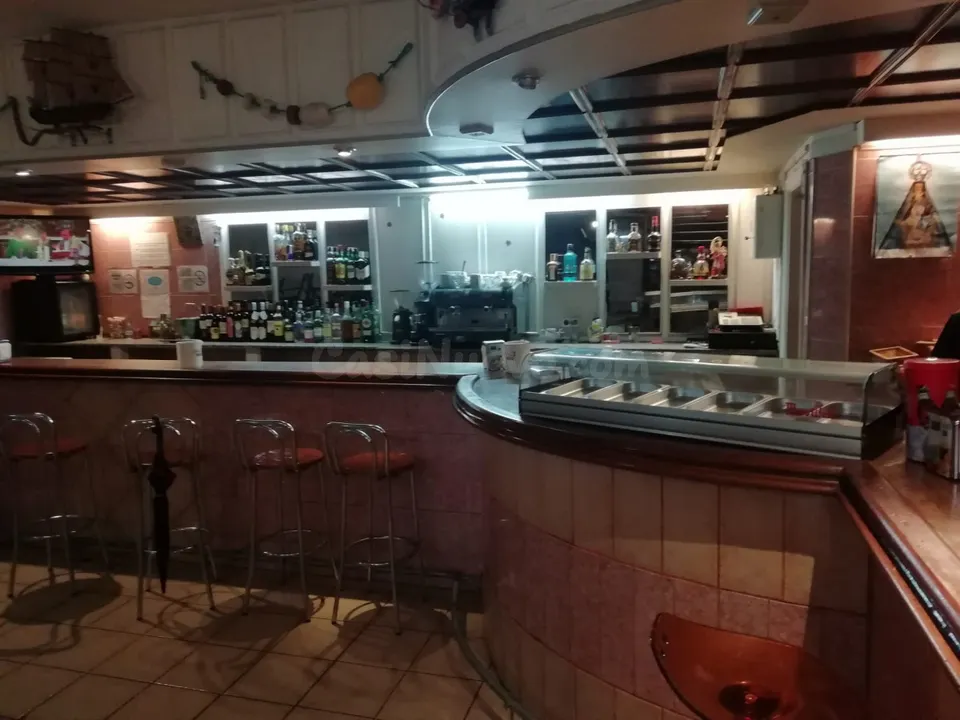 Se vende local de Hostelería funcionando