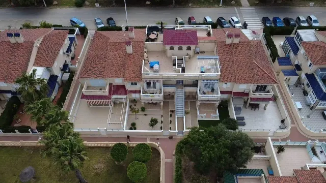 BUNGALOW PLANTA ALTA CON SOLÁRIUM EN ORIHUELA COSTA, ZENIAMA - foto 2