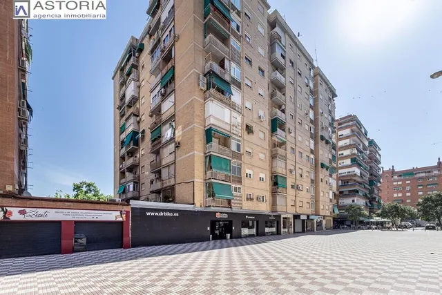 Piso de 3 dormitorios con terraza en plena zona Fontiveros — 21
