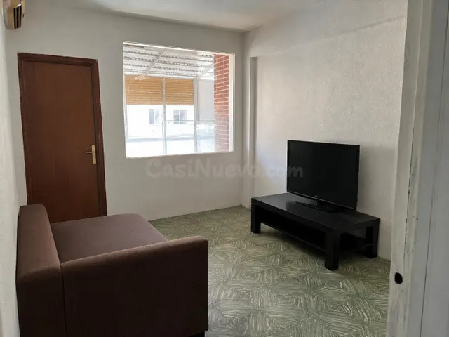 Piso para reformar en La Almozara - foto 3
