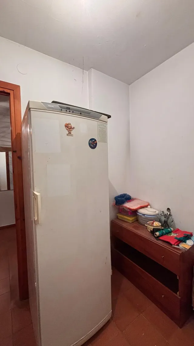Piso de 4 habitaciones con garaje privado, dos balcones y vistas despejadas en el centro de Deltebre — 21