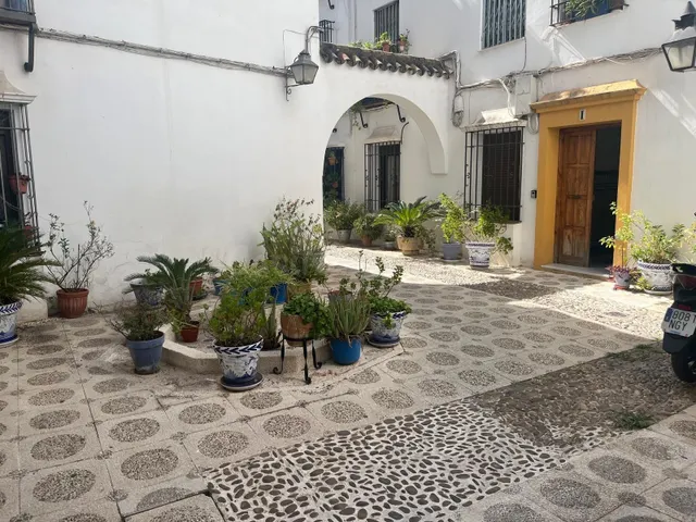 MAGNÍFICA INVERSIÓN EN PLENA JUDERÍA – 3 DORMITORIOS, REFORM - foto 3