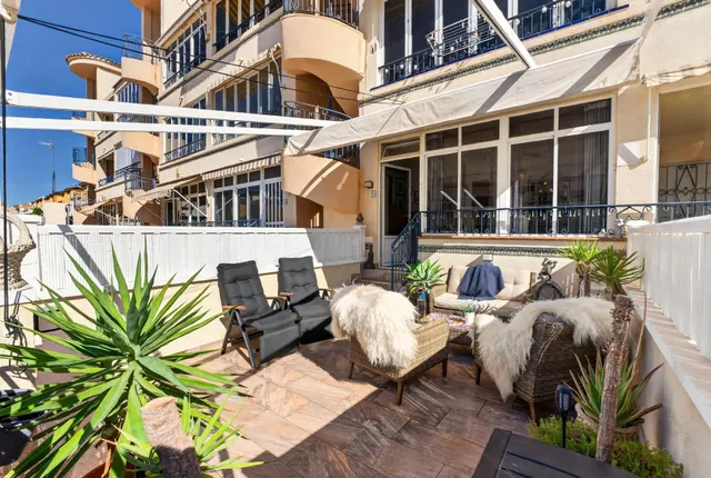 Villas Don Sancho V – Coqueto apartamento en planta baja con jardín, terrazas y piscina comunitaria. 2 dormitorios — 27