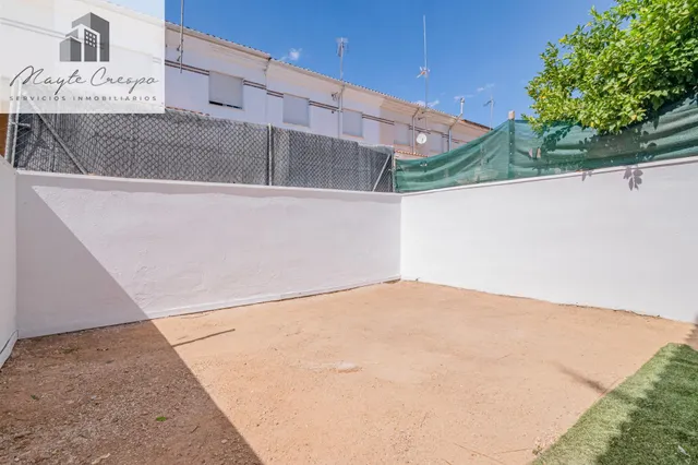ADOSADA DE 4 DORMITORIOS EN BELICENA — 6