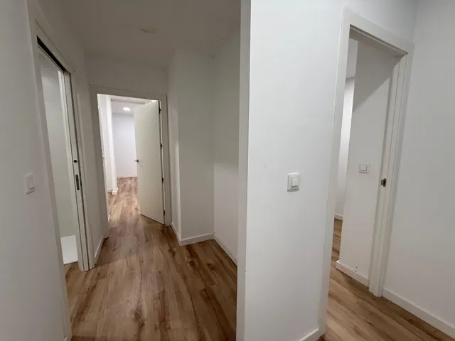 LOCAL COMERCIAL REFORMADO JUNTO AL PARQUE DEL TOSSAL – ZONA TRANQUILA Y BIEN COMUNICADA — 18