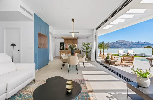 Villa 3 habitaciones 311m² en venta - Casco urbano — 39
