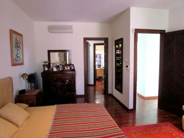 CASA DE LUJO EN PLENO CENTRO DE CÓRDOBA CAPITAL — 27