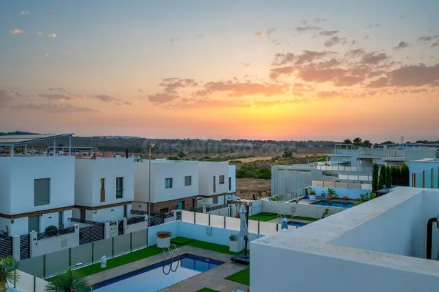 Villa 3 habitaciones 113m² en venta - PAU 26 — 38