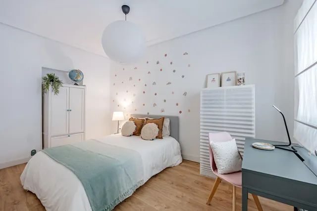 VIVIENDA REFORMADA Y MUY LUMINOSA EN RETIRO — 28