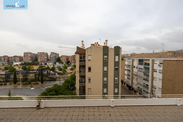 Piso de dos dormitorios en Sanders, en urbanización privada con piscina, pistas de padel, plaza de garaje y trastero — 32