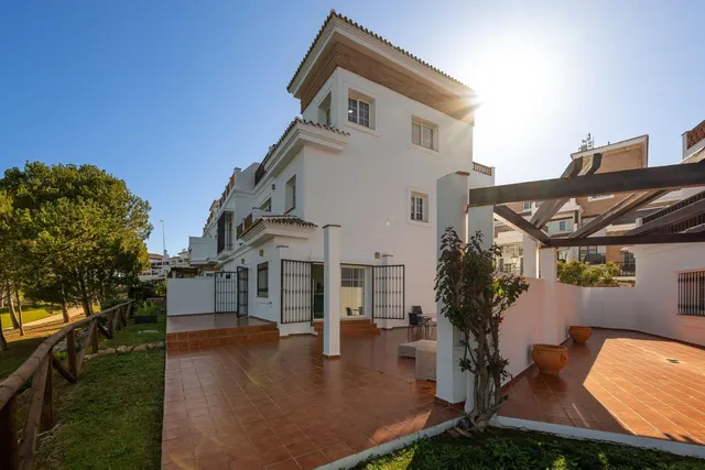 Adosado 4 habitaciones 253m² en venta - Centro — 21