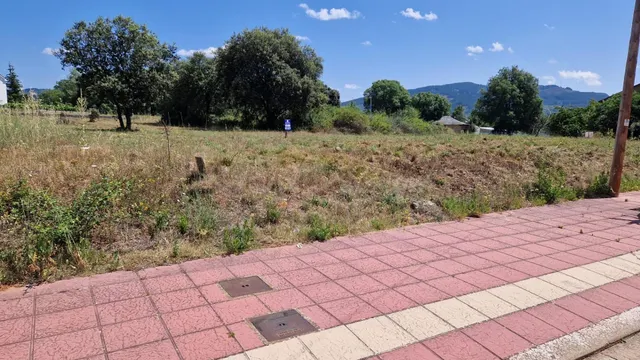 SOLAR DE 1100M2 EN CUBILLOS DEL SIL CON 20METROS DE FACHADA  - foto 2