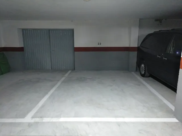PLAZA DE GARAJE EN PARKING RECIENTEMENTE REFORMADO — 2