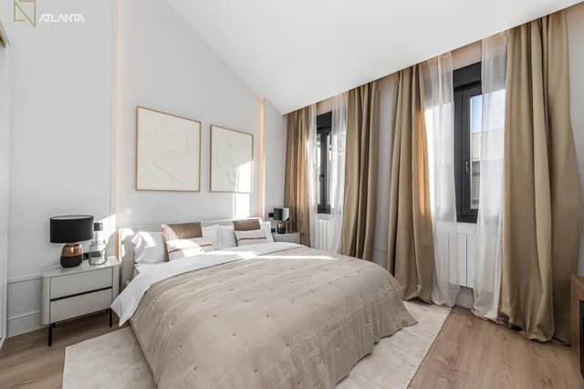 Ático Exclusivo en Calle San Agustín, Barrio de Cortes — 8