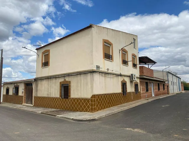 SE VENDE CASA EN LA ZONA DE CALZADA DE CALATRAVA — 7