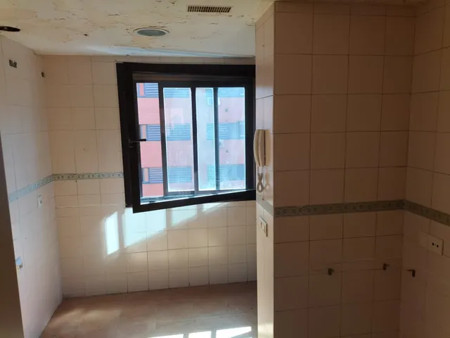SE VENDE PISO EN Calle de Faustino Cordón Bonet, 18 — 26