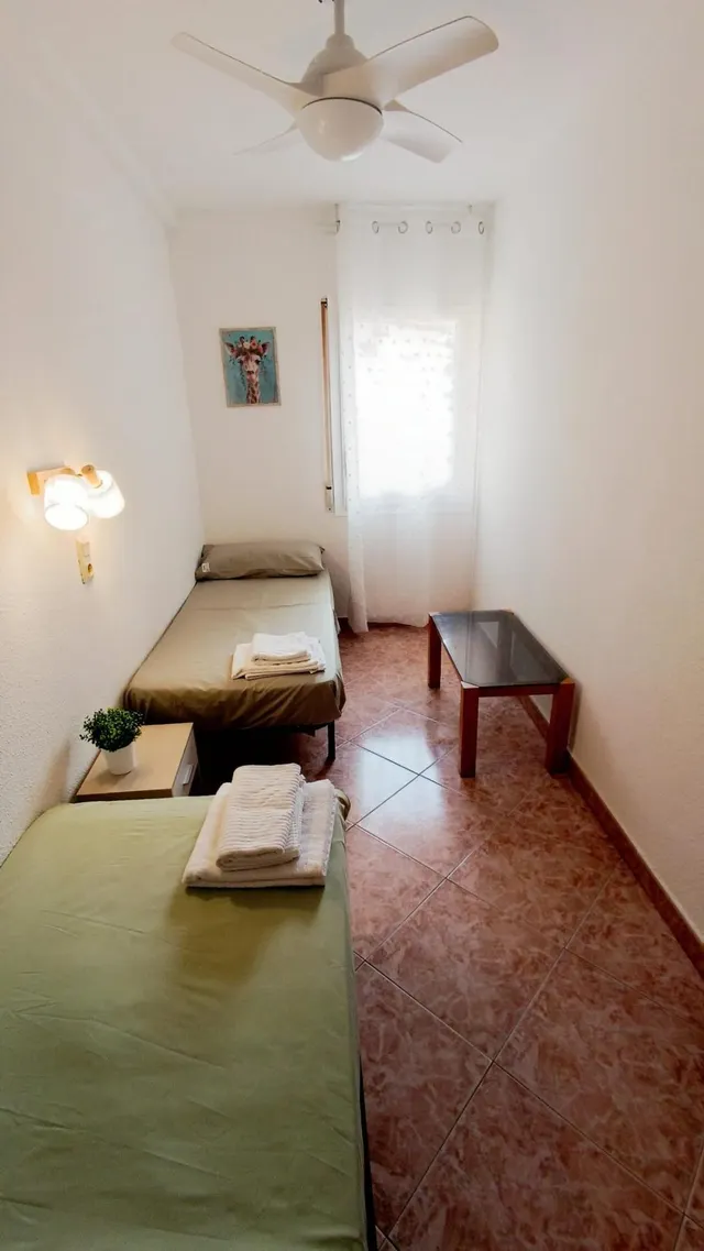 Magnífico Piso en Primera Línea de Mar en La Pineda.¡¡¡Con LICENCIA TURÍSTICA!!! — 16